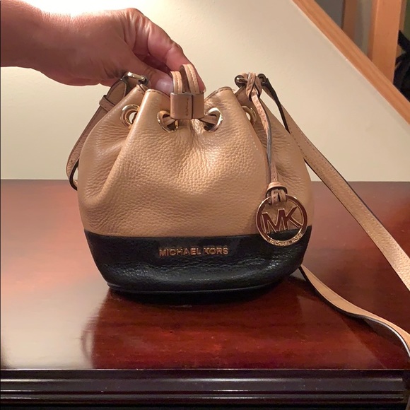 Michael Kors Tan & Black Crossbody Bag - Picture 4 of 5